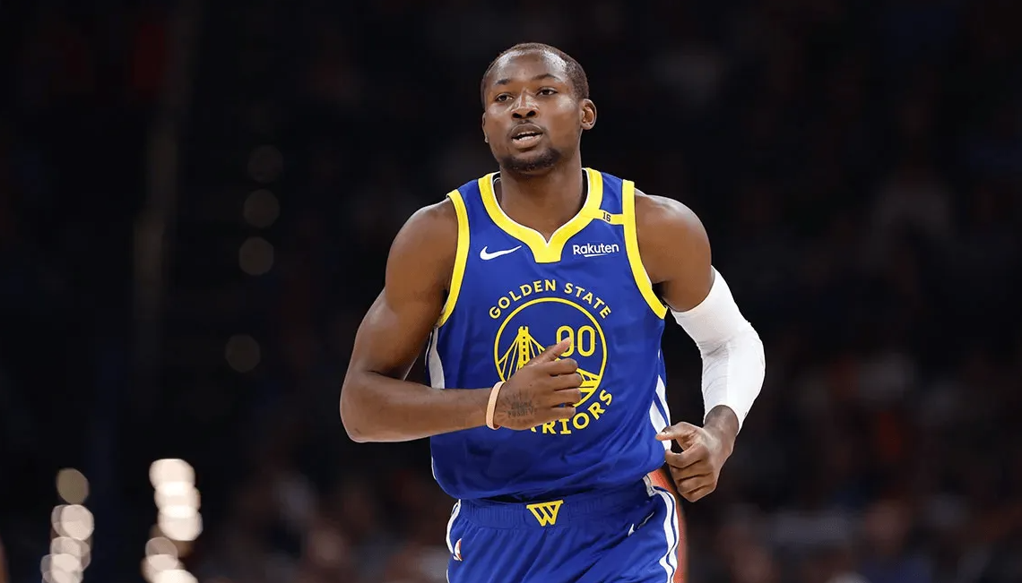 NBA常规赛，勇士以131-118战胜灰熊。
赛后，乔纳森-库明加接受了记者的采