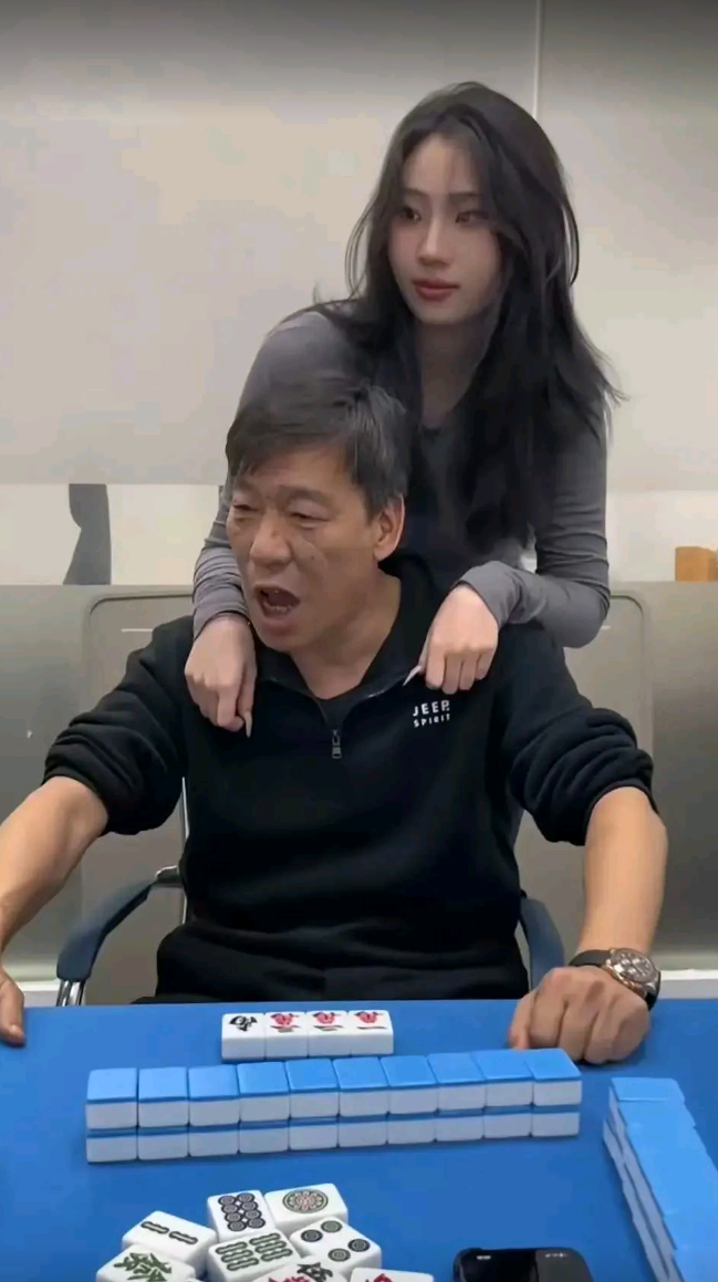 打麻将的人不嫌吵吗？？？