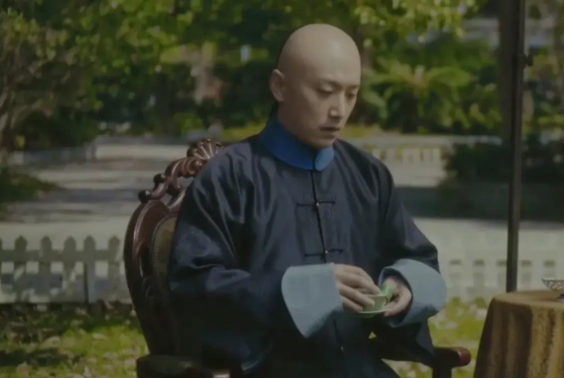 很多历史人物看似不是一个时代的人，但是他们年龄真的差不多…

比如载沣和朱老总。