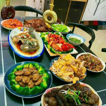 左边是前妻做的

右边是现在老婆做的