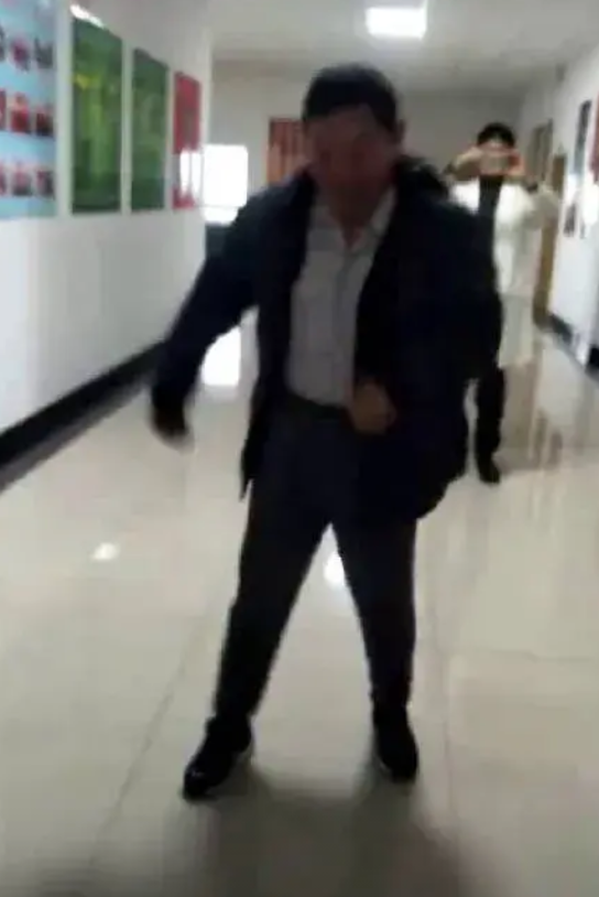 为什么现在脑梗，脑血栓，心脑血管疾病越来越多呢？
我大伯伯六十二，得了脑血栓，四