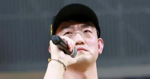 王博“六杀”杨鸣计划泡汤！周琦为辽宁出战“义不容辞”的话术含金量还在提升，杨鸣和