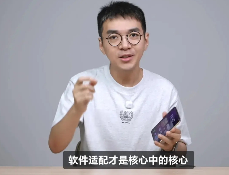 Pura X媒体评测今天同时解禁，头部几大媒体评测视频视频都简单过了遍，我们就不