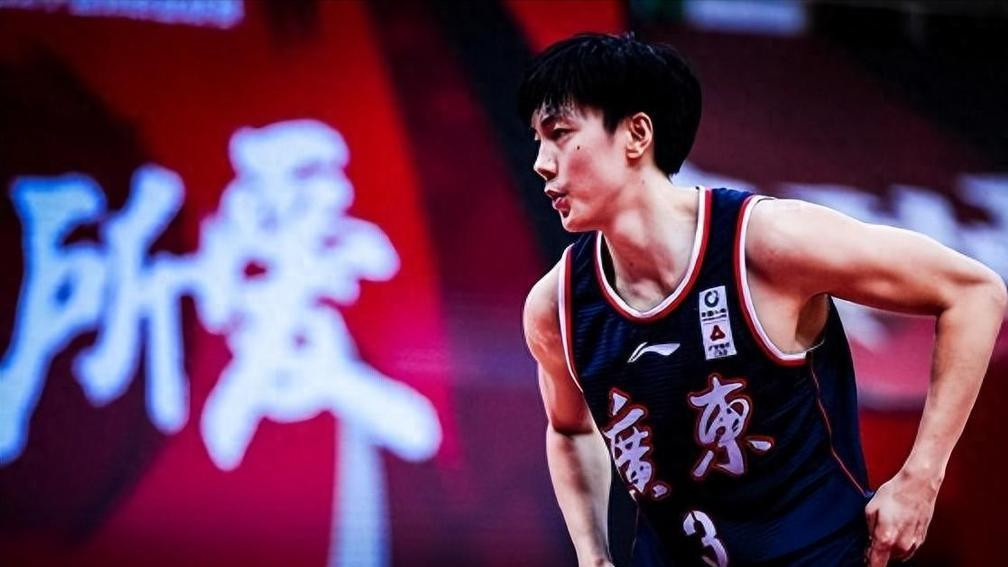 杨鸣挑战杜锋！胡明轩、张镇麟复出首秀