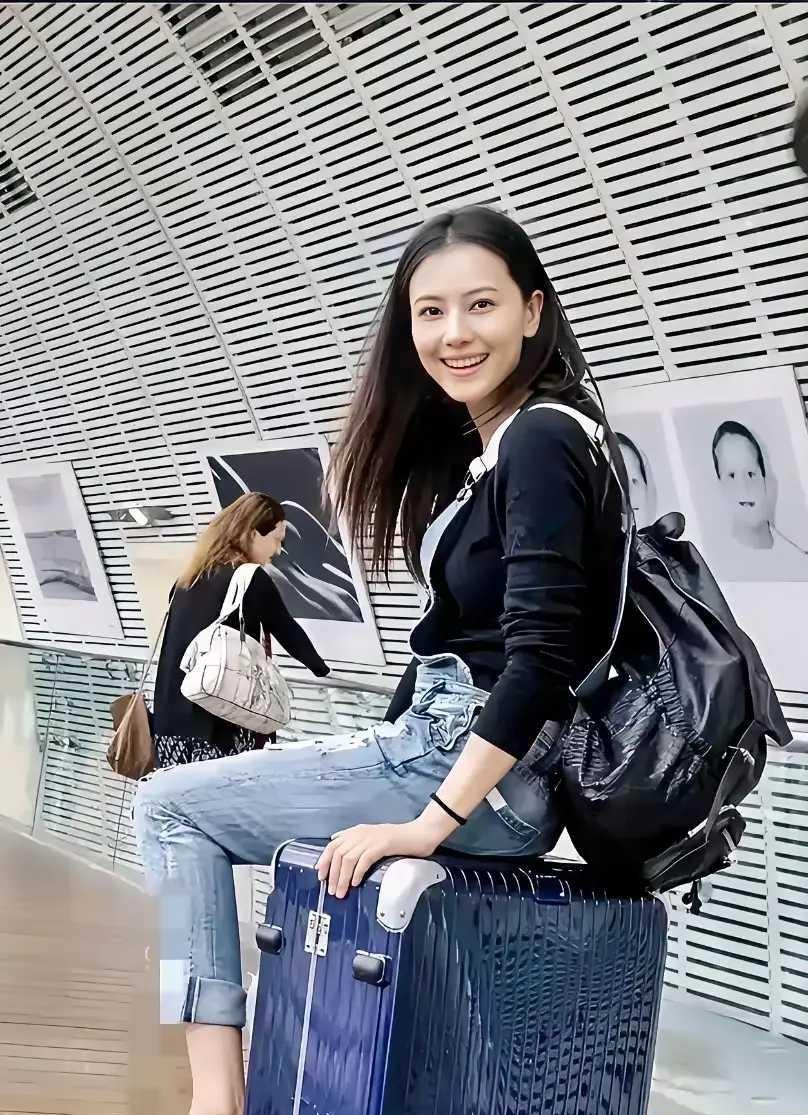 非常养眼的一位美女