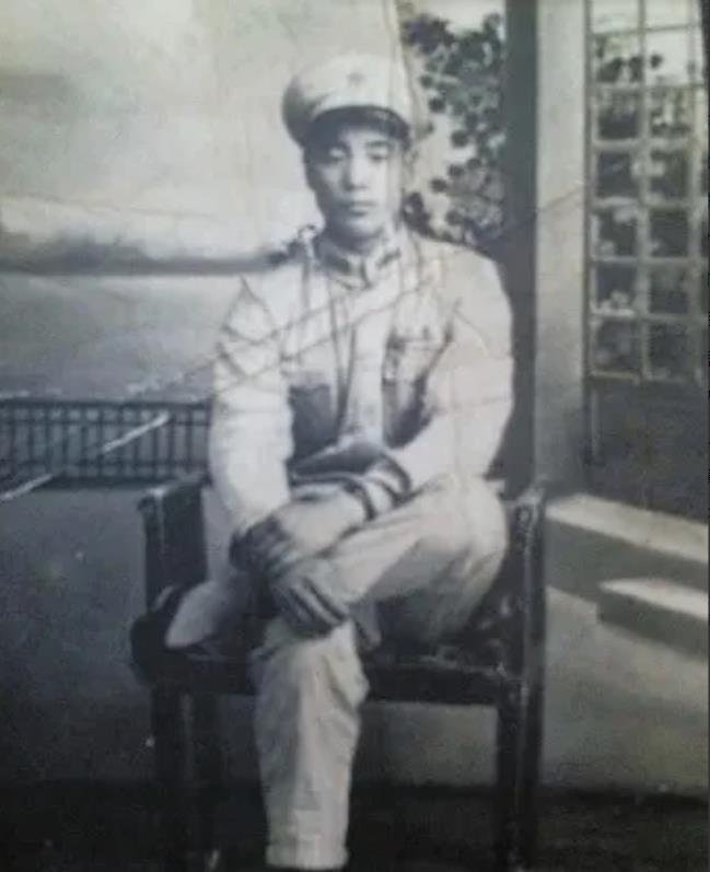 1944年，八路军干部陈克被俘，敌人把他押到刑场杀害，可行刑当天，一个汉奸抓来一