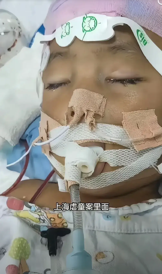 梓澈出事前一个星期正值中元节前后，当时梓澈曾对邻居说过“我爱我的妈妈”。或许那时