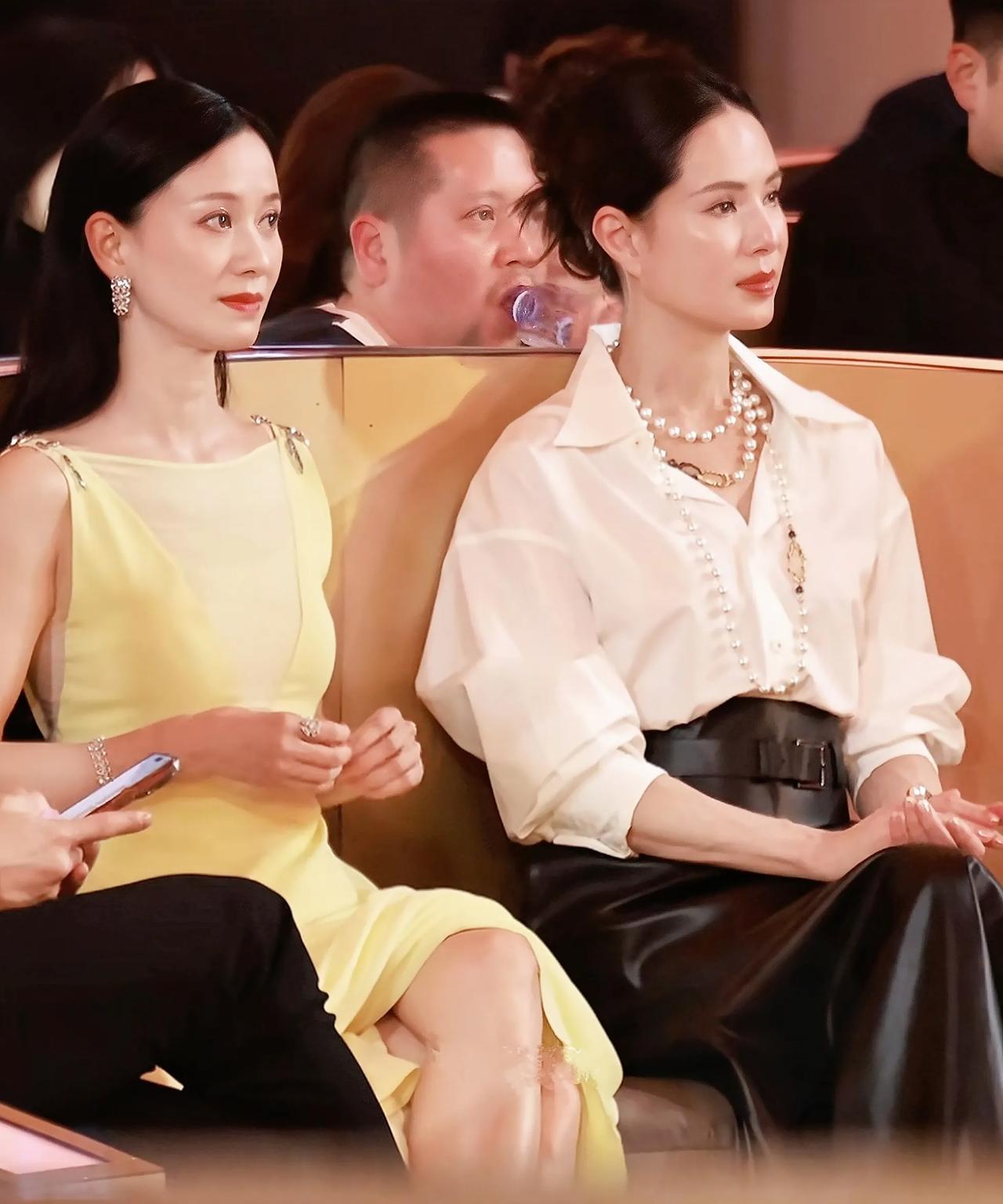 李若彤倪虹洁徐艺真许梦圆出席活动同框，这是明星与短剧演员惊艳亮相，她们的颜值气质