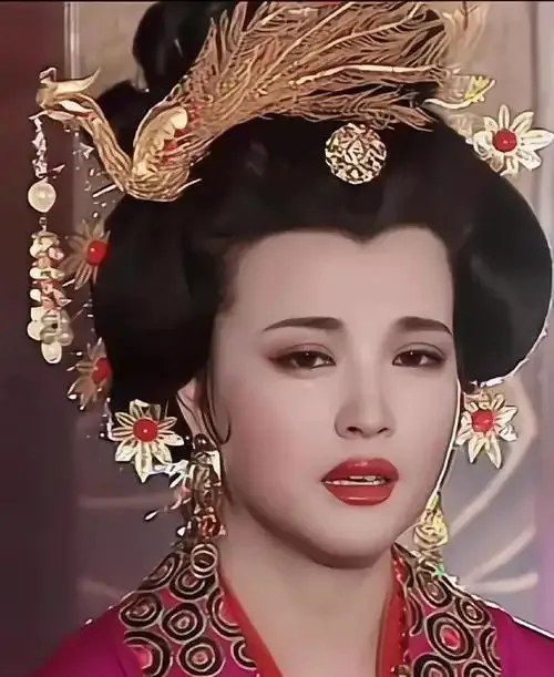 一天深夜，李世民盯着貌美如花的武则天，问她：“朕死之后，你当如何？”武则天仅用了