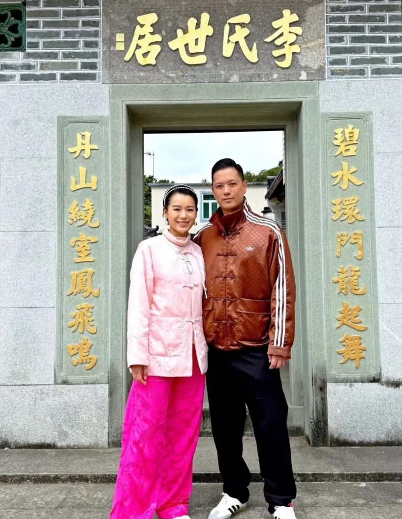 胡杏儿的老公到底是什么人，不查不知道，一查还真不简单。

李承德自己开了一家猎头