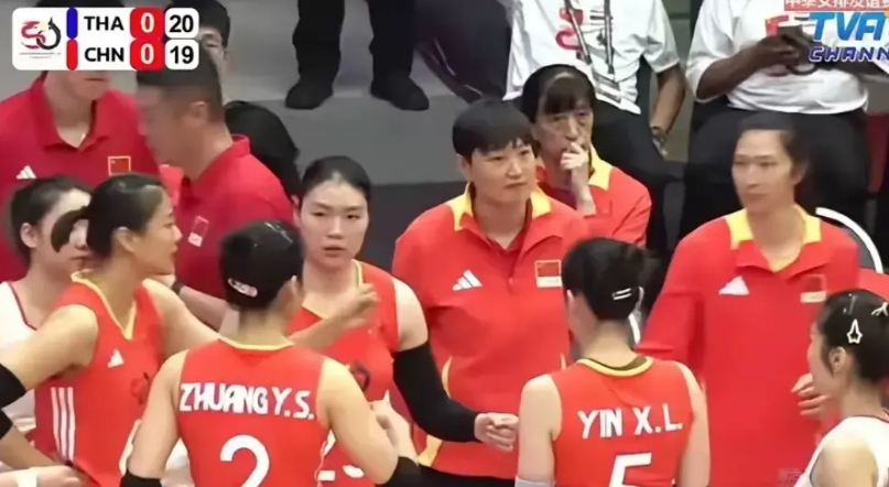 赖主任，好辛苦，今年所有排球项目国际比赛四强不入，只剩下下半年最后一项重大国际比