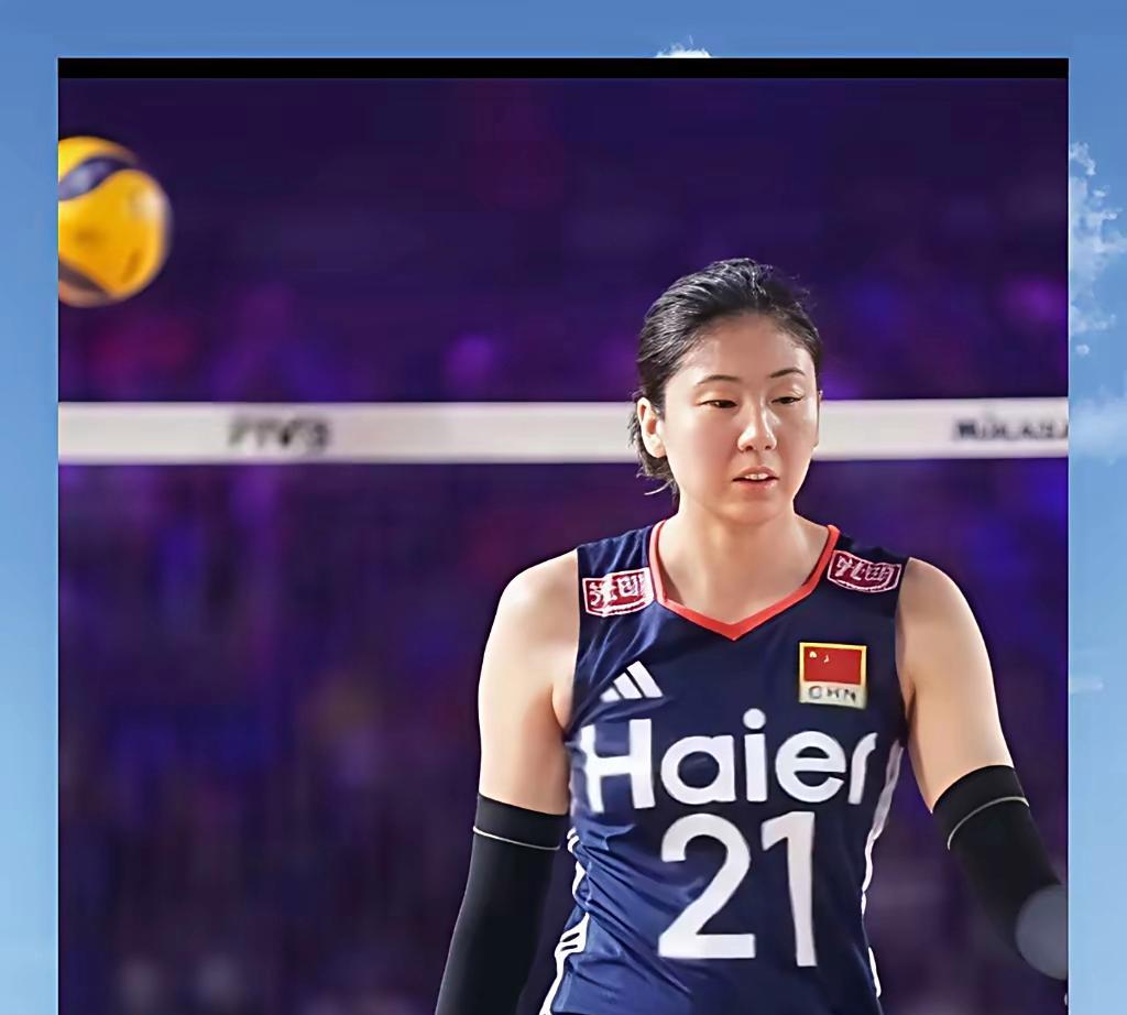 高意今天真支棱起来了！
打哥伦比亚女排，
她首发打满四局，
10分入账：
进攻8
