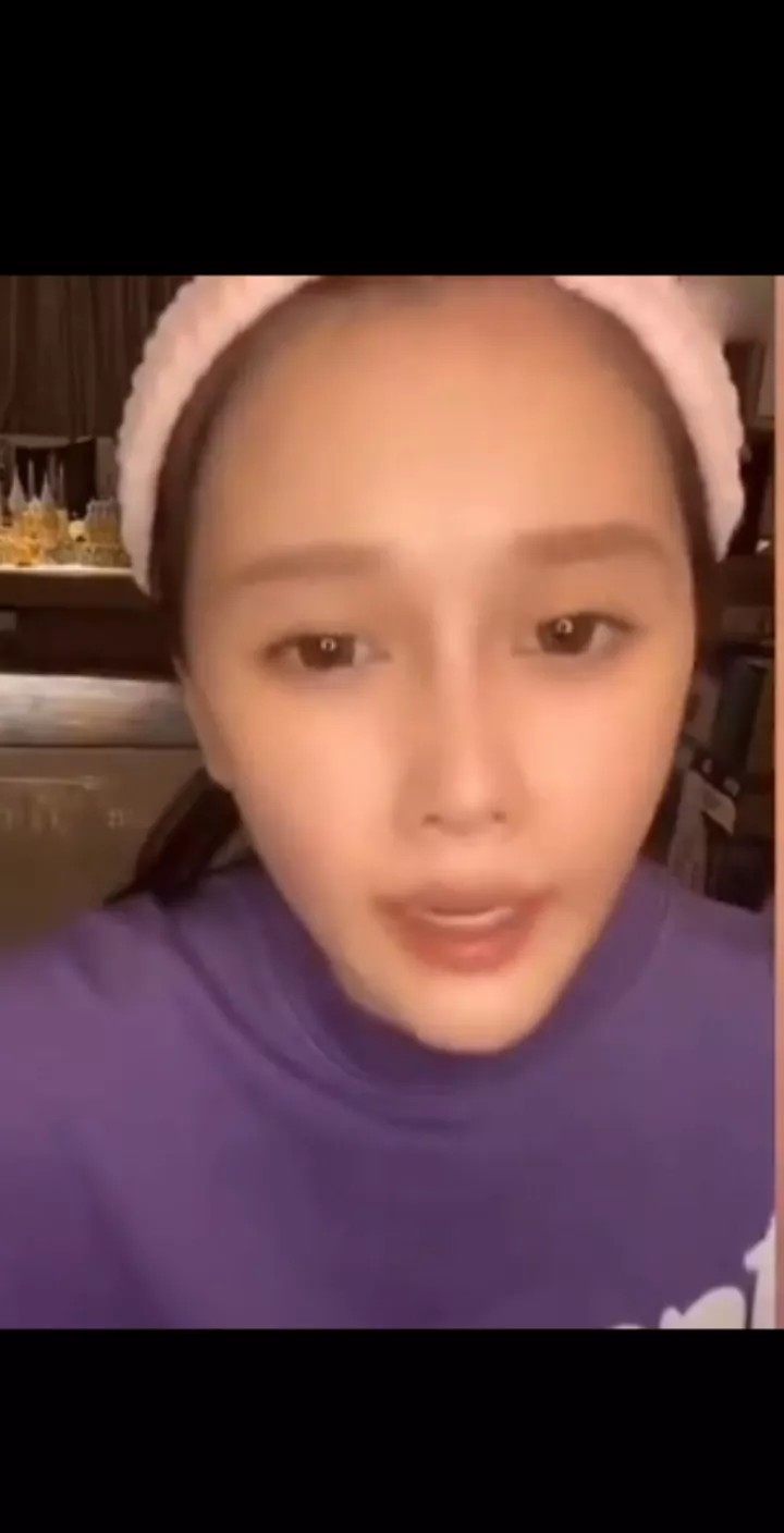 昨天，本山大叔女儿球球开播与粉丝聊天，被问道与同父异母姐姐赵玉芳的关系时，球球说