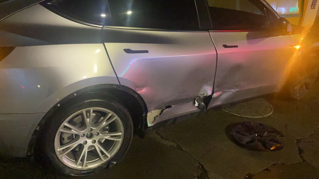 modelY提车5个月事故
对方全责。他非机动车道直接调头，我直行，根本刹车来不