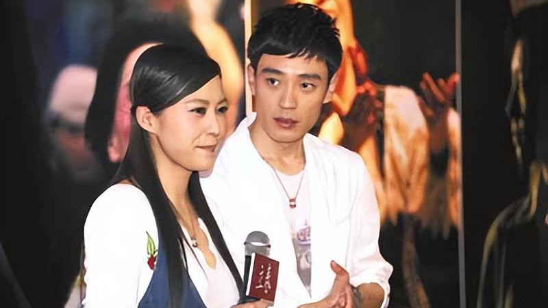 从浪子到暖男：李光洁的十年情路，谁才是他的最终归宿？