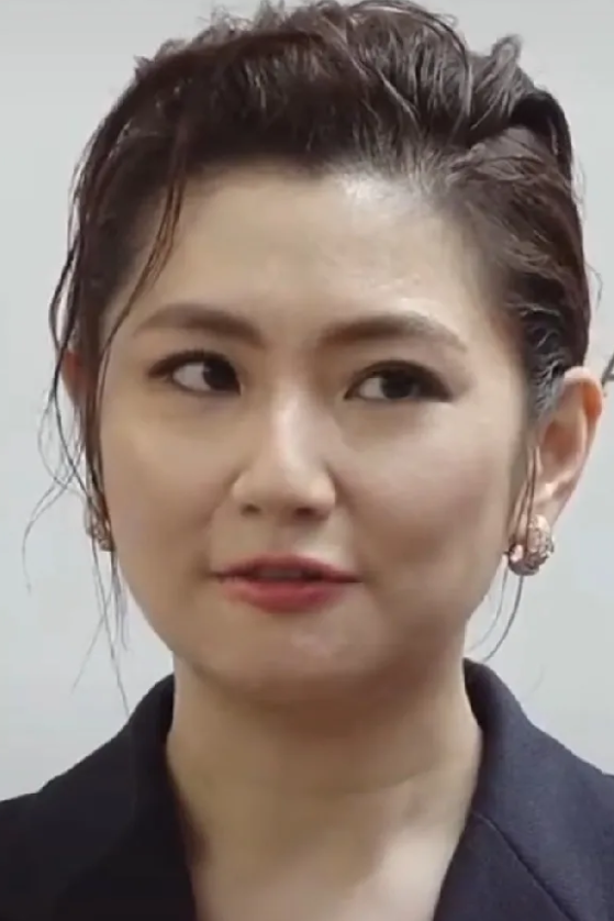 任家萱我一如既往的喜欢着你，不是我喜欢别人的老婆，而是我喜欢的女人做了别人的老婆