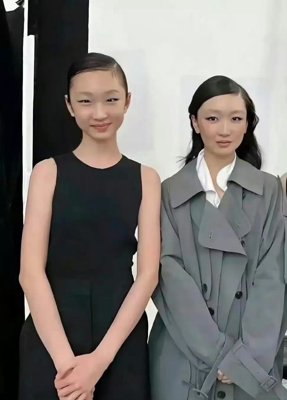 傻傻分不清哪个是周冬雨，哪个是替身了