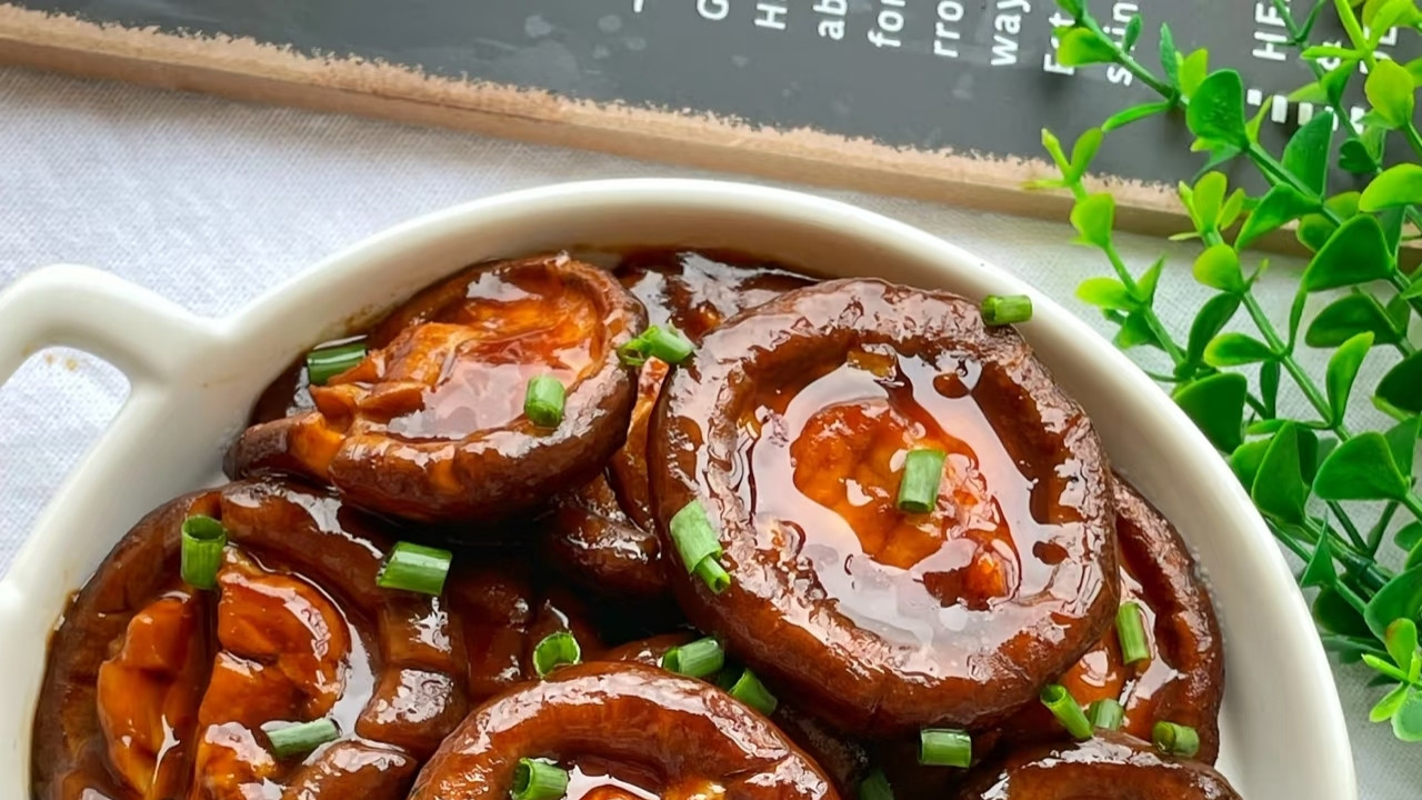 “【快速上菜】酱烧香菇，忙碌生活中的美味救星！”