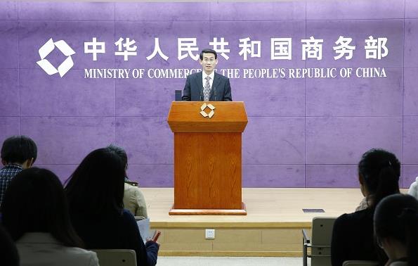 美、欧、日三方在同一天收到中国的加税通知，即日生效，不留任何缓冲时间。

5月1