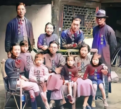 这是1940年，林徽因初到李庄时拍下的真实照片。李庄是林徽因一生的“难地”，但拍