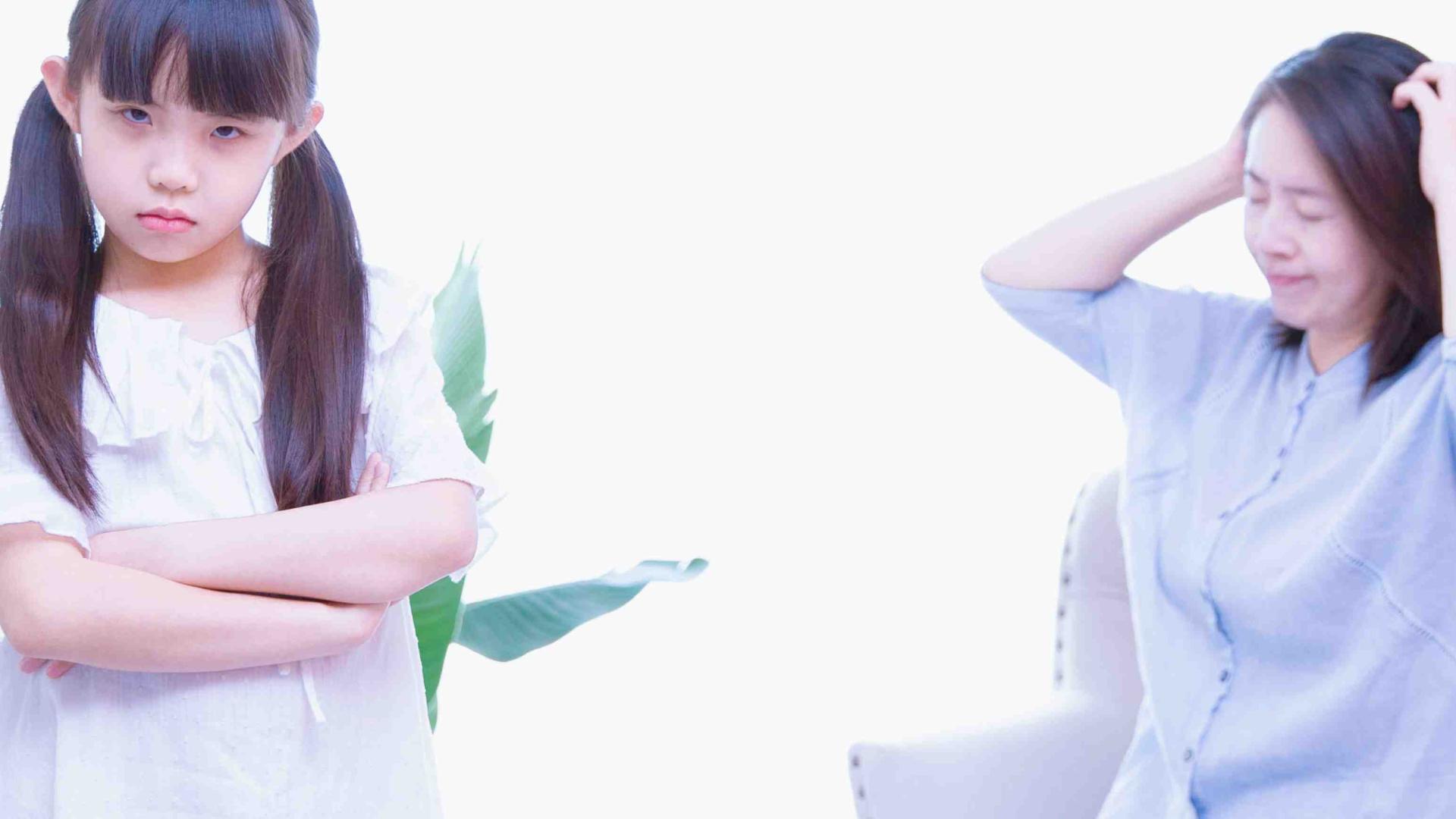 “隐形家庭暴力”正在蔓延，比打骂还伤孩子，尤其是第一个