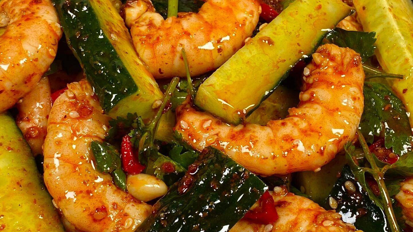 酸辣黄瓜拌虾仁：夏天的快乐开关，一口脆爽鲜掉眉毛