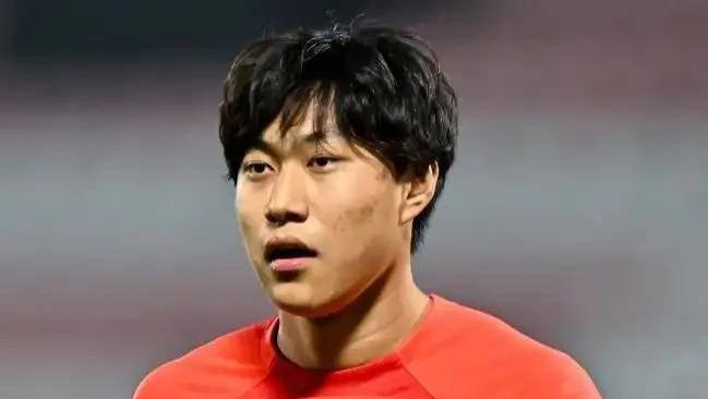 不是王钰栋也不是蒯纪闻，日媒看好这位中国球员接班武磊