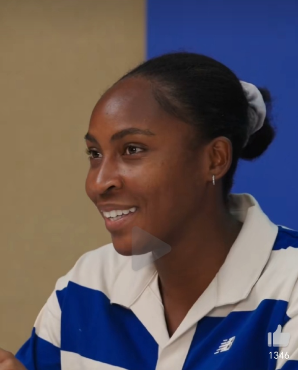 美国网球名将高芙（Coco Gauff）在一个互动游戏环节中，凭借极少线索快速猜