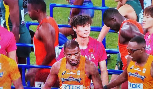 不服真不行！篮球、拳击和田径是专门为黑人而设的三大体育运动，特别是在田径径赛场上
