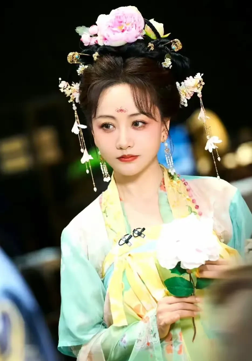 好演员从来不怕失业，也不怕没有戏拍，杨蓉和焦俊艳一样，都是有好的剧本才接，没有，