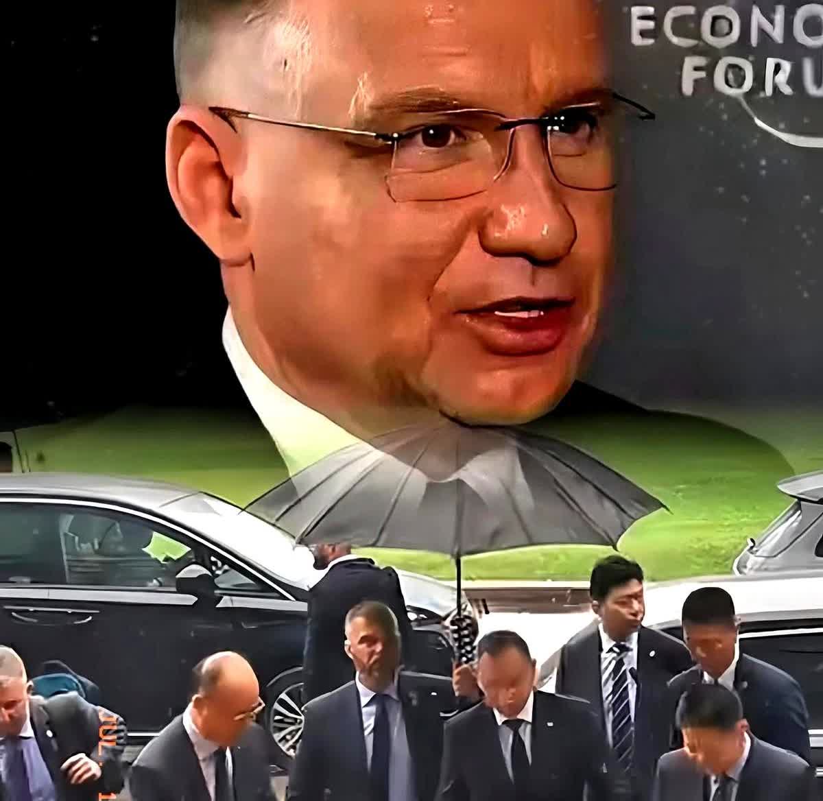 波兰不干了。

波兰总统杜达近日非常不满波兰在对乌克兰援助中的决策地位，威胁
