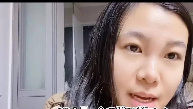 小雪说婆婆很强势，承认自己也强势，如果不强势，很难在异国他乡生存下去，任人宰割，
