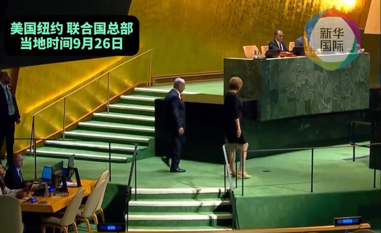 本次联合国大会几乎是某些大佬排队出糗现场，夜胡肯定也不例外。大家都知道的前两天老