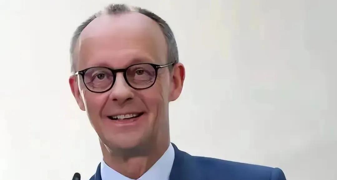 德媒曾呼吁德国政界：美国再坏也比中国好，要坚定站在美国阵营！  
德媒糊涂话：美