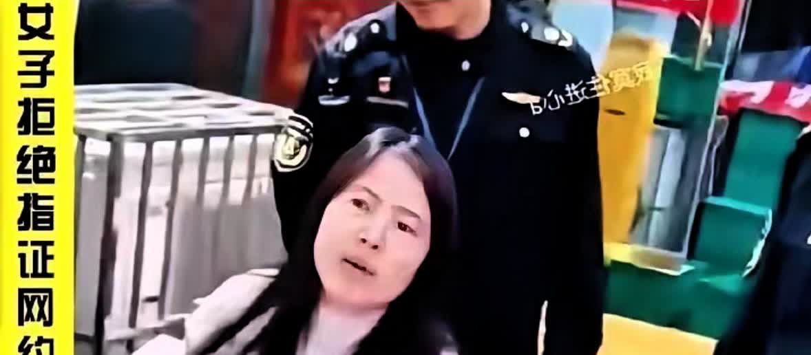 女子网约车遇查拒指证司机火了！5月28日小姐姐打车遇运管查车，司机因无证营运被扣