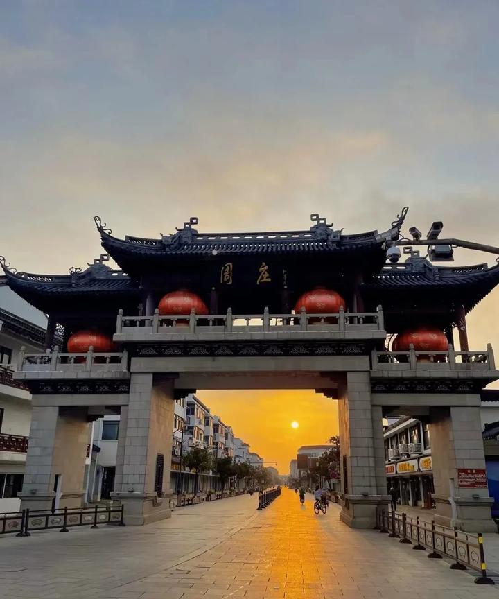 难怪负责任的员工在职场上都不被重视，因为他们责任心太强，对不合理的事情要求严格，