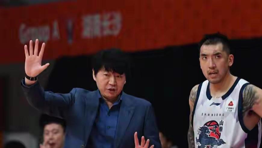 高诗岩连续犯错误，山东输深圳，邱彪“战术乱”!