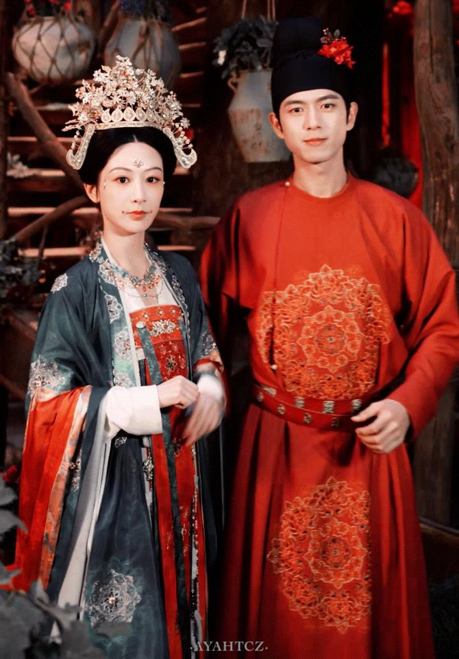 杨紫和李现的花路能继续吗？
杨紫和李现已经二度合作，
《亲爱的热爱的》和《国色芳