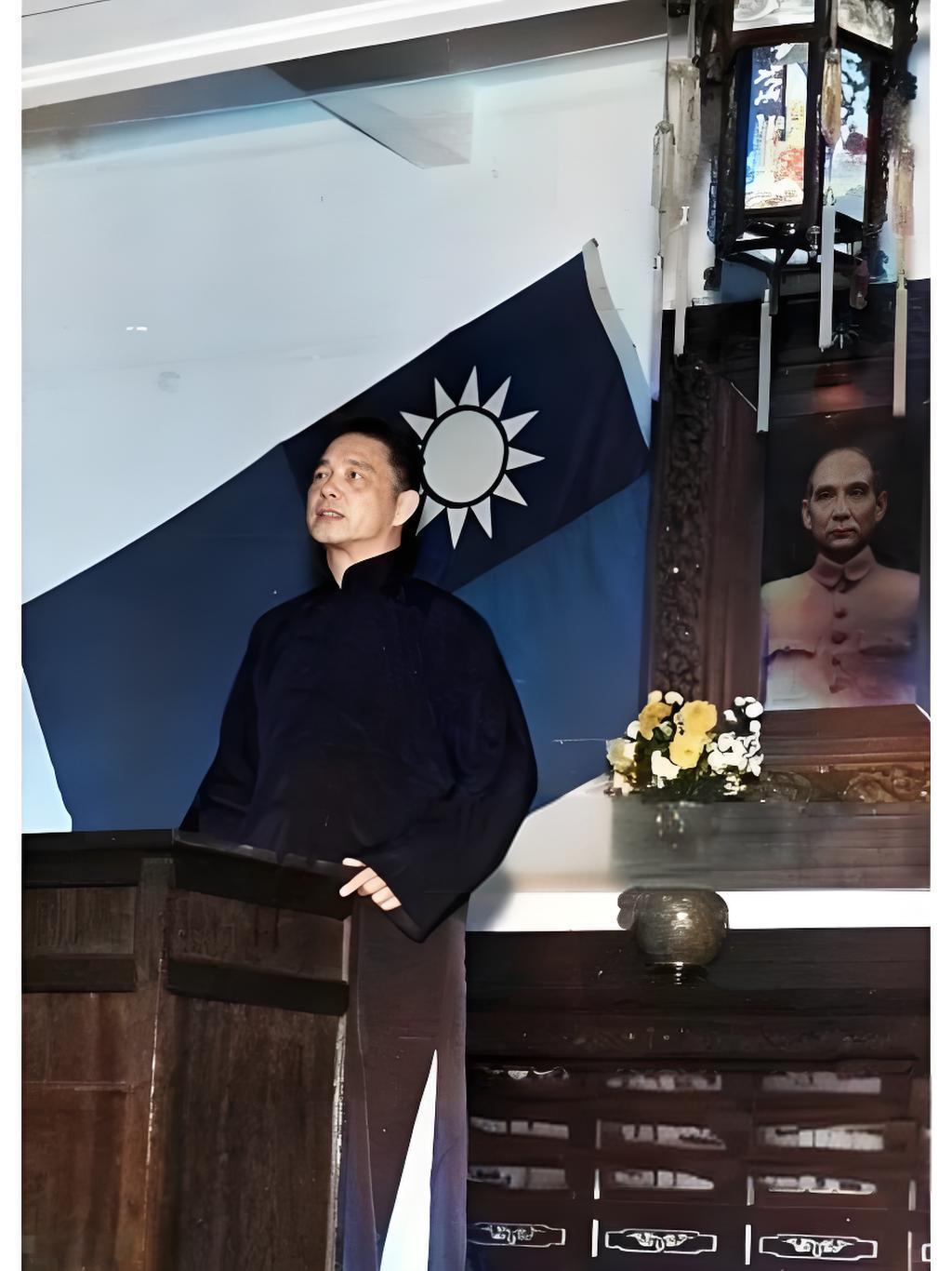 1941年11月，在南京，叛国者汪精卫主持汪伪政权纪念孙文诞辰仪式。