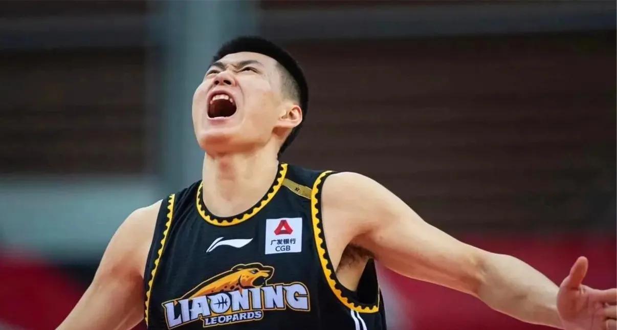 吴昌泽加盟吉林男篮后，成长轨迹清晰可见，进步有目共睹。从首个赛季场均仅3分2.6