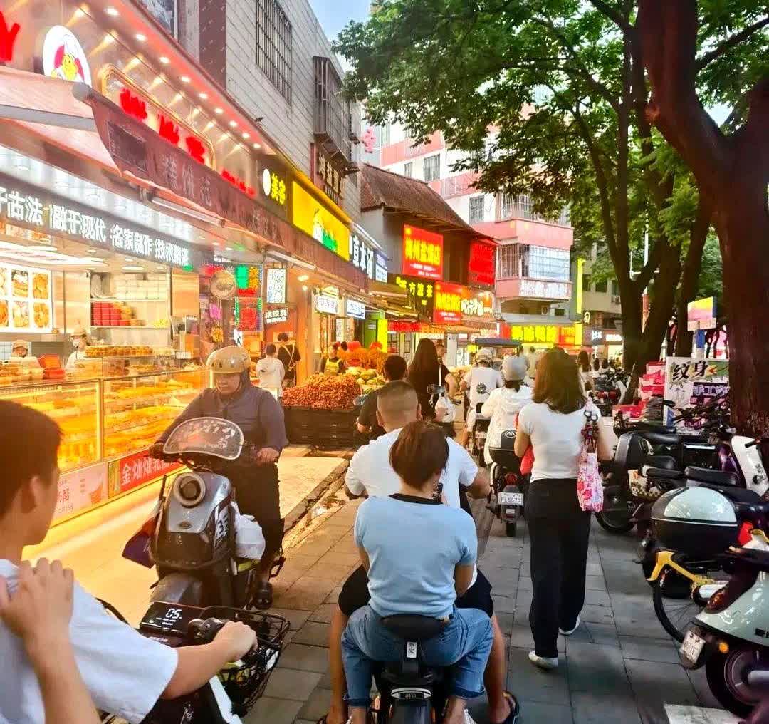 广东人真的很佛系，建议北方的家长带孩子来趟广东体验一下。

说到这个，想起个