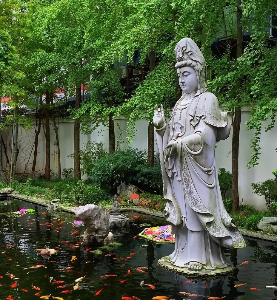 人一辈子能赚到的钱是有限的，提前透支，后面要还债
我看了二十多年盘，有些客户年轻