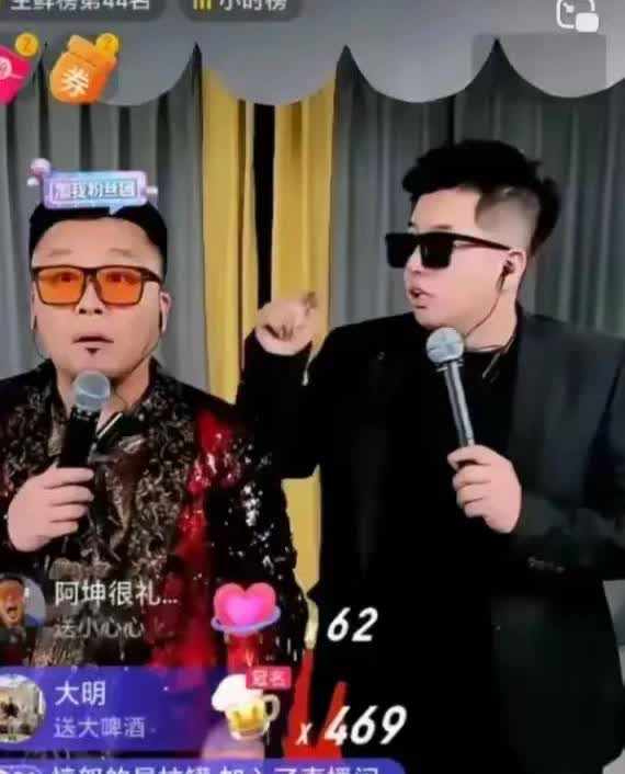 我滴个乖乖，这个世界太疯狂了， 老鼠居然敢劝猫从良了！[捂脸] 
     近