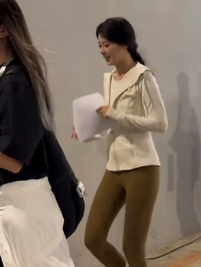 上镜胖十斤不是说说
女明星不愧是女明星啊！ ​​​
