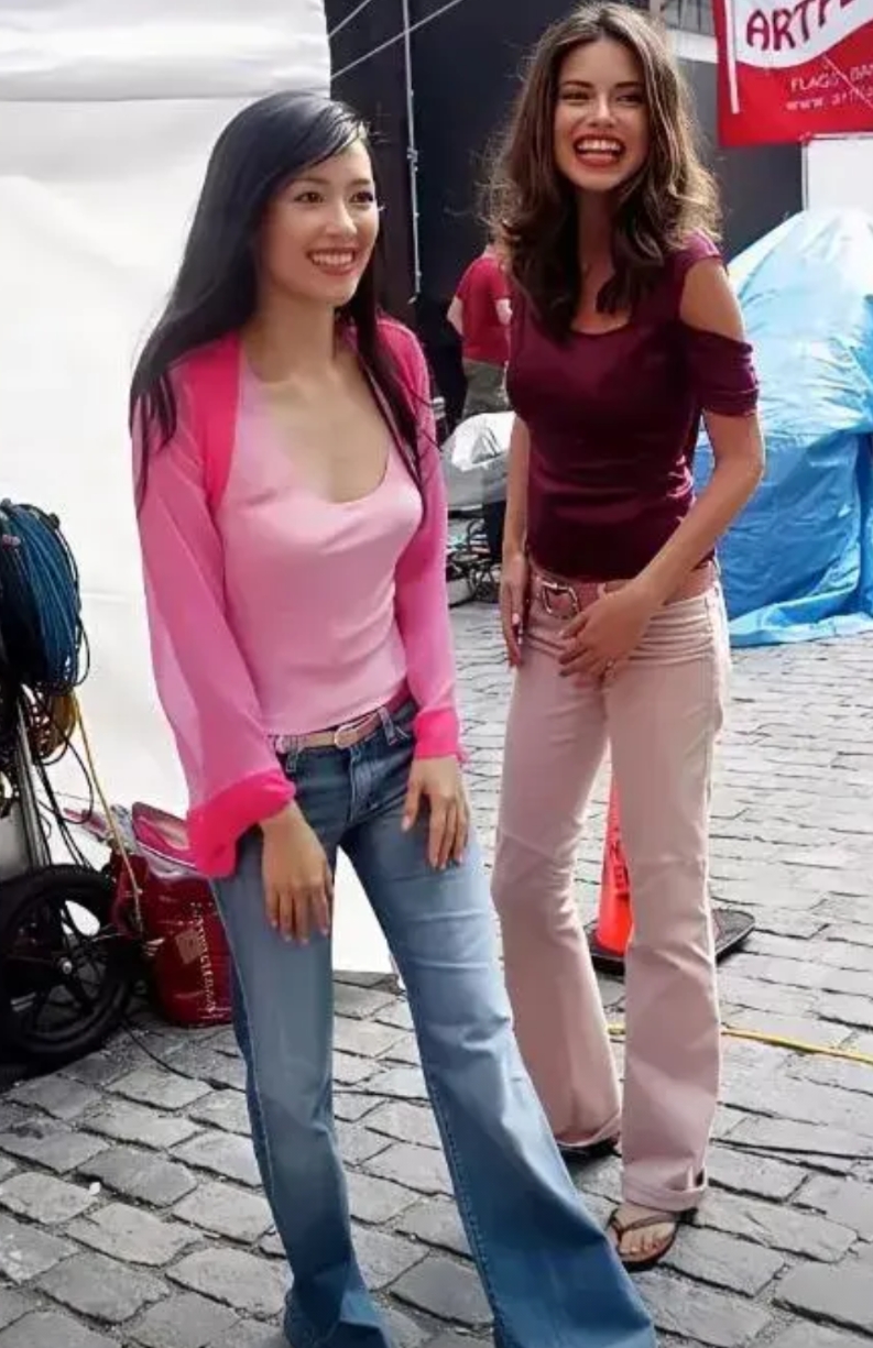 绝了！翻出章子怡90年代末纽约街拍，美到窒息！那时她脸蛋还有点肉肉的，穿着打扮、