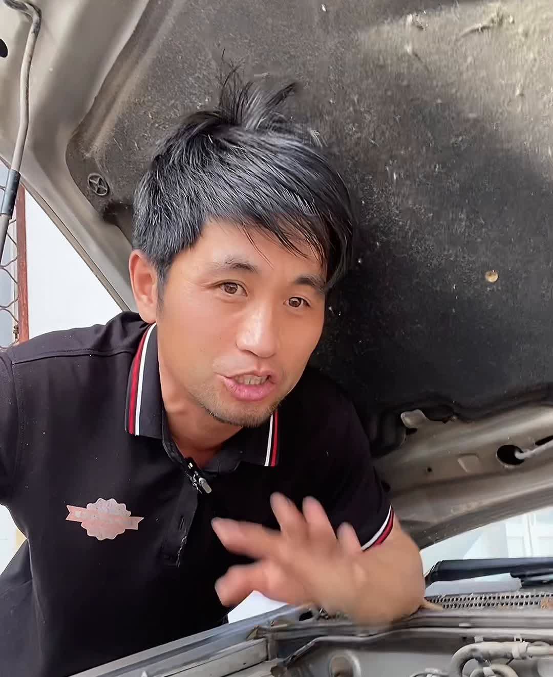 保养时不要做这些项目。
保养的时候不要听修理工的，什么都不要做，就换个机油，节