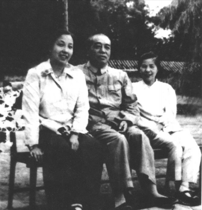 1974年，彭德怀元帅病危即将离世，无儿无女的他，提出想见妻子最后一面，但妻子却