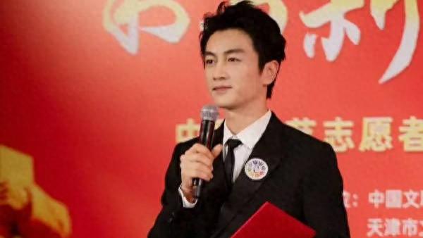 陈晓被曝现身老家教表演？网友：这届艺考生太幸福！