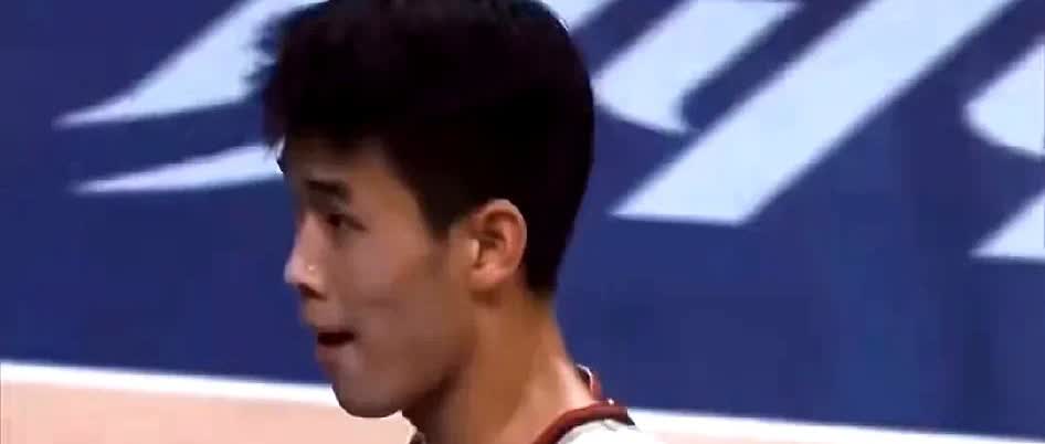 88万年薪去澳洲打球，林葳错过国家队窗口期可能损失的不止是钱

林葳与NBL