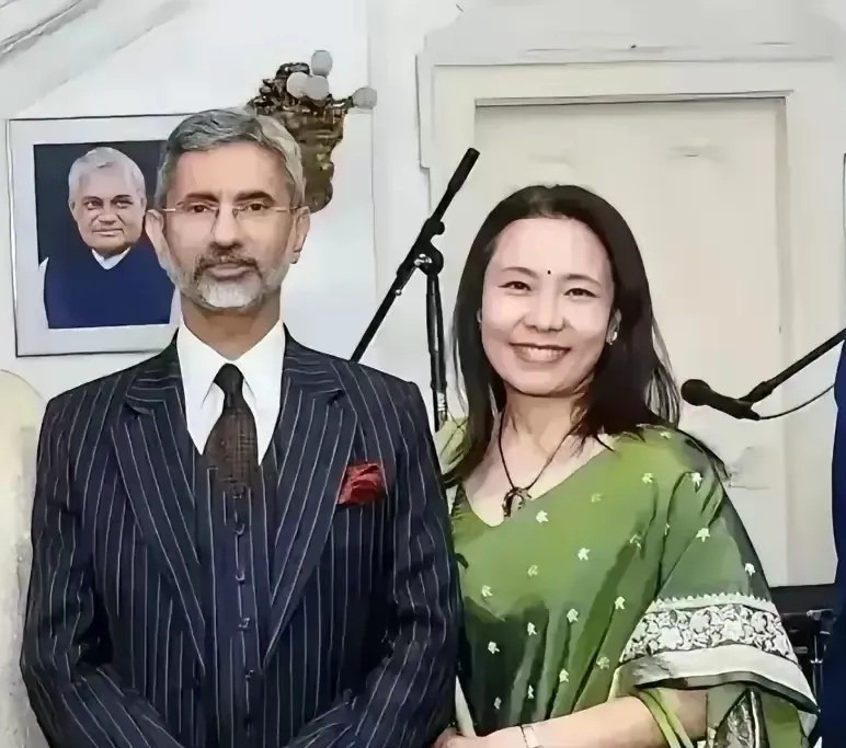 印度外长说实话被骂惨









这事儿真是让人跌破眼镜，印度外长苏杰生不